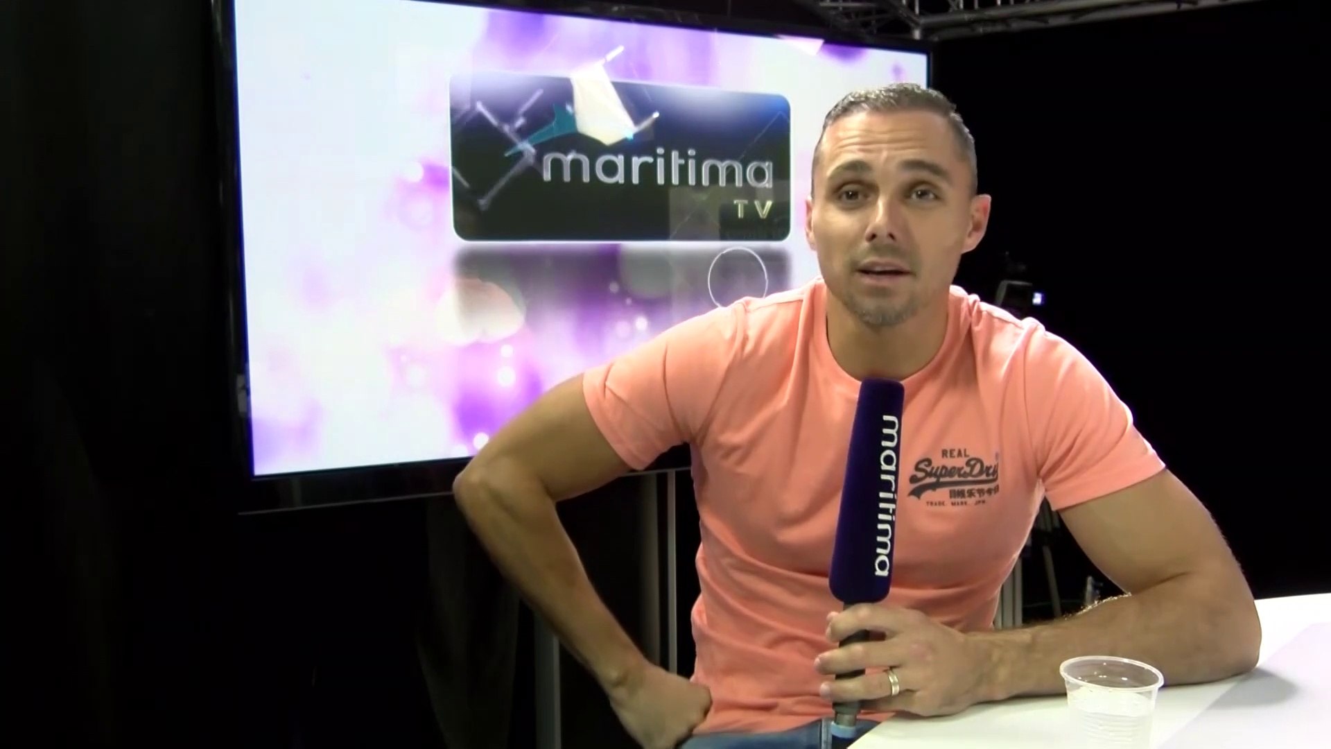 Interview Greg Empeche Moi Au Micro De Davy Moisson Video Dailymotion