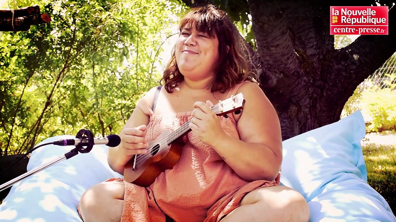 VIDEO. Joue-la comme Brassens : "Une jolie fleur" par Audrey Joumas