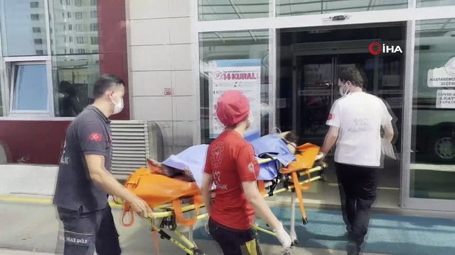 Serinlemek için denize giren baba ve kızı boğulma tehlikesi geçirdi