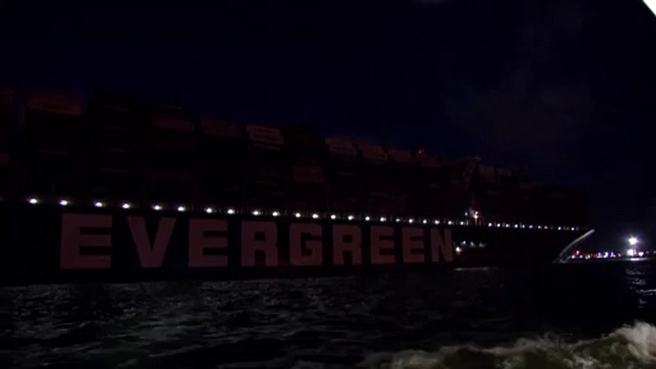 Nach Suezkanal-Blockade: 'Ever Given' kommt in Rotterdam an