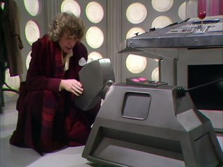 Doctor Who clásico Temporada 18 episodio 13 "State Of Decay part 1" (subtítulos en español)