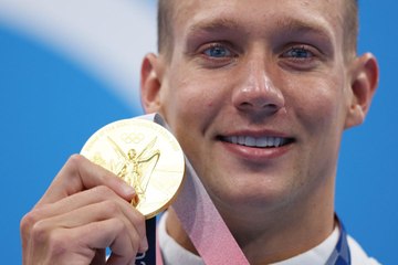 Florida Swimming Phenom Caeleb Dressel Weeps Following Emotional Gold Medal Win