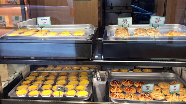 Delicious Hong Kong Egg Tart @Tai Cheong Bakery