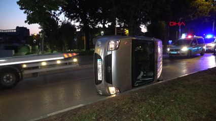 Pastane aracı devrildi: Hamurlar yola döküldü
