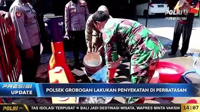 PRESISI Update 14.00 WIB Polsek Grobogan Lakukan Penyekatan di Perbatas dan Memberi Bansos Ikan Segar ke Masyarakat.