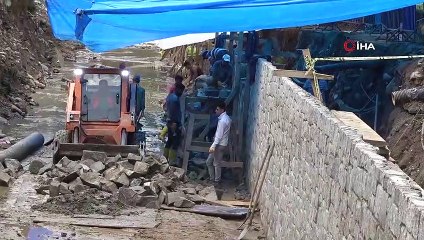 - 17 aracı sular altında bırakan derenin üzeri açıldı