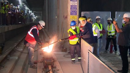 İmamoğlu İstanbullulara müjdeyi verdi: ''4 ilçeden geçecek, 13 istasyonlu olacak''
