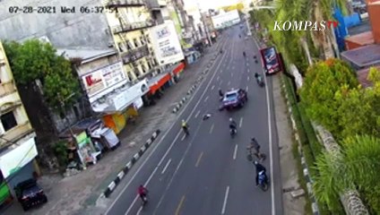 CCTV Mobil Rescue Dinsos Tabrak Pesepeda di Makassar, Ini Kata Polisi