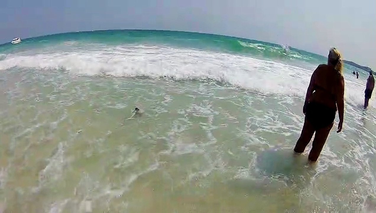 playing with my action camera in Gulf of Thailand