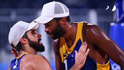 Vitória de virada garante liderança no grupo