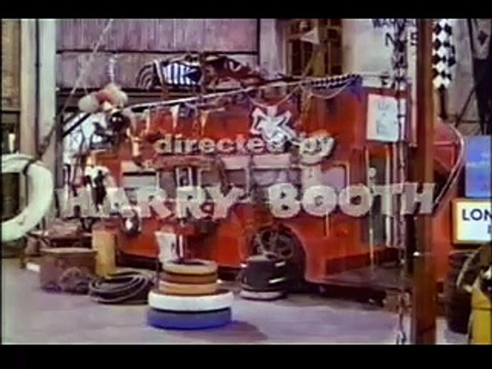 TURMA DO BARULHO 2  (Here Come the Double Deckers) 1970