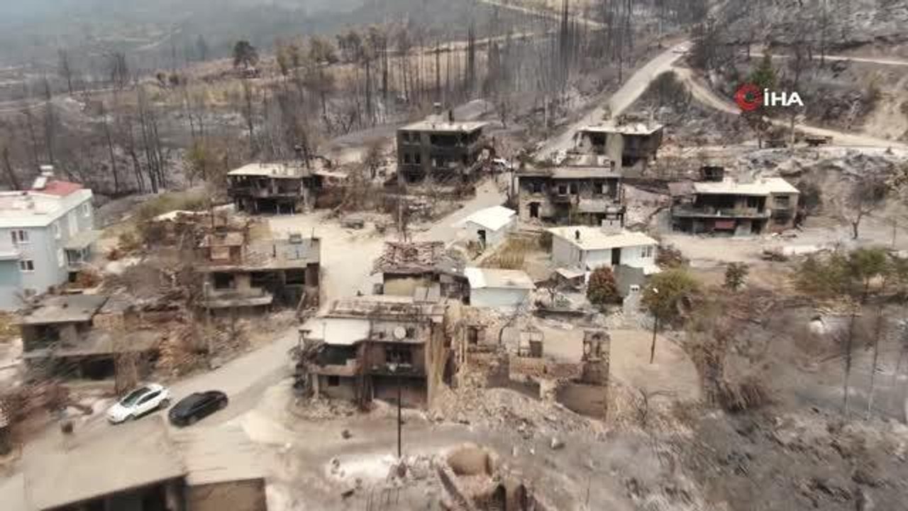 Günler sonra geldikleri evlerinin küle döndüğünü görünce gözyaşlarına boğuldular