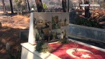 Mersin'deki yangında zarar gören mezarlıkta şehit kabri ve Türk bayrağı yanmadı