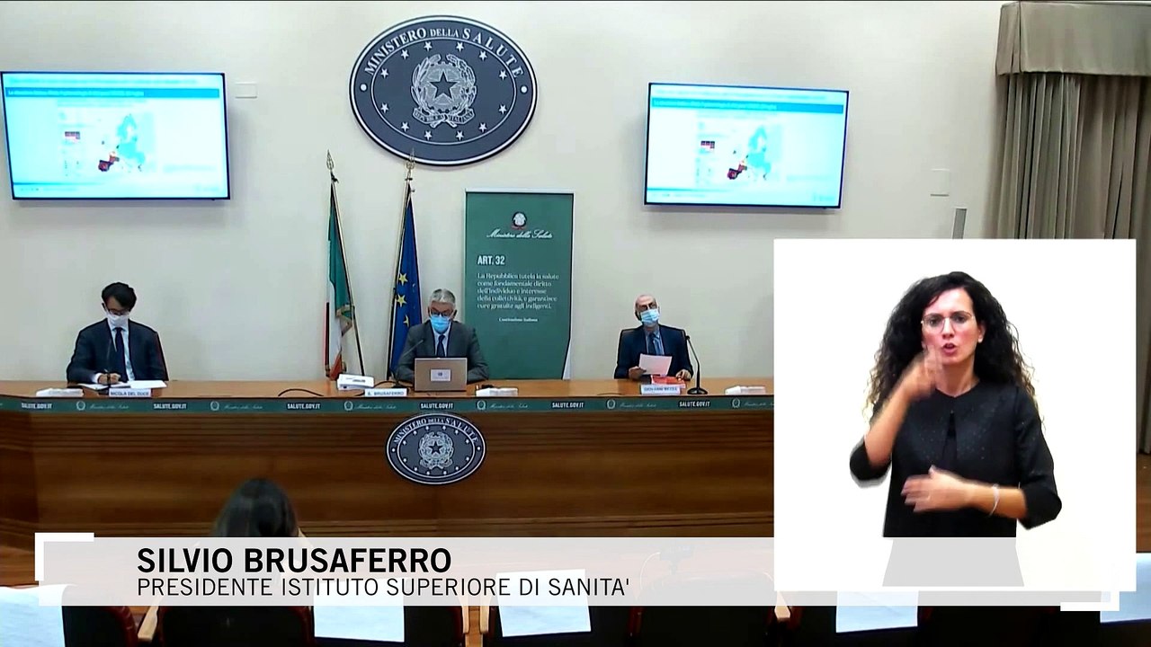 Coronavirus, Brusaferro: "Variante Delta dominante in Italia, età media degli infetti è di 27 anni"