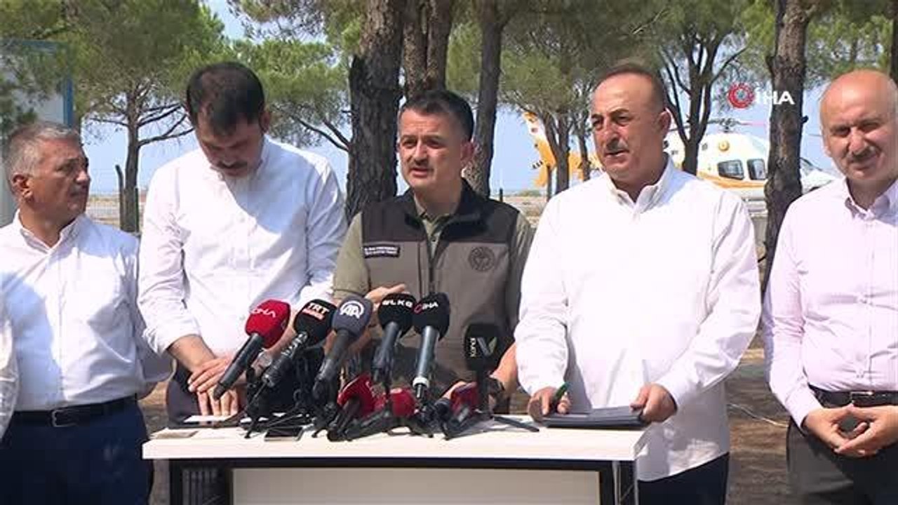 Bakan Pakdemirli: "İyiye gidiş var, 57 yangın kontrol altında"