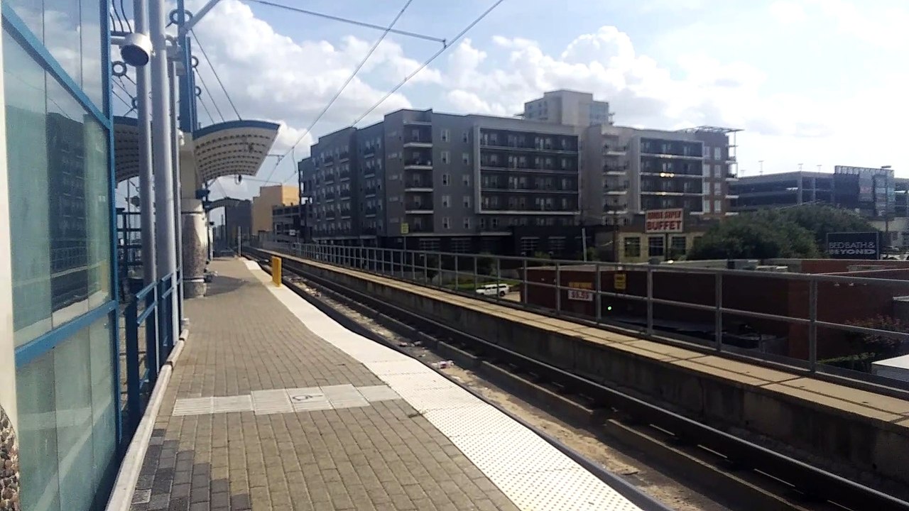 Waiting for the DART Red Line at Park Lane Station