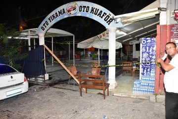 İzmir'de iki grup arasında bıçaklı kavga, 2 yaralı