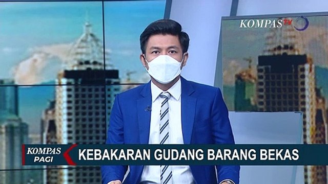 Kebakaran Gudang Barang Bekas, 5 Tabung Gas Meledak