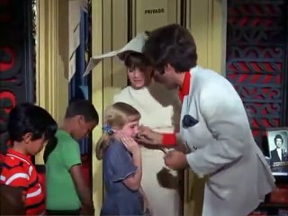 The Flying Nun   2x25   Cousins by the Dozen .    Sally Feilds