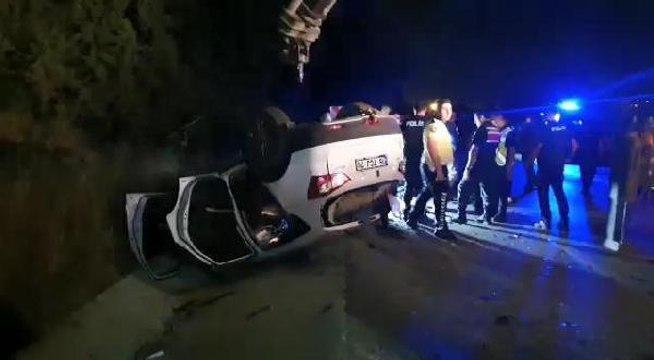 Bursa'da 3 aracın karıştığı kazada 1 kişi öldü, 2'si ağır 5 kişi yaralandı