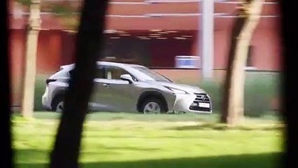 2015 Lexus NX300h in Silber Überblick Trailer - Video Dailymotion