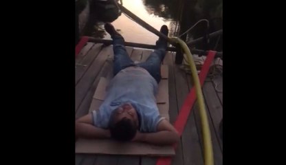 Marmaris Belediyesi,  sokakta uyuyan yangın ekibinin görüntülerini paylaştı: Marmaris'in isimsiz kahramanları, hepinize minnettarız