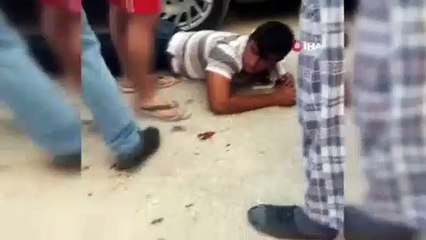 Kız çocuğuna saldıran hırsıza meydan dayağı kamerada