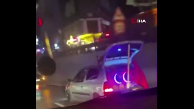 Bu nasıl asker eğlencesi! Hastasını, hamilesini umursamadan trafiği kapattılar