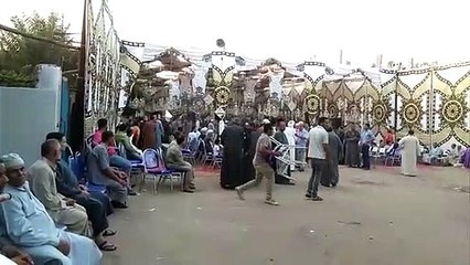 كاميرا TeN داخل عزاء الشيخ محمد حسن الذي وافته المنية أثناء تلاوته القرآن في سرادق أحد الأهالي