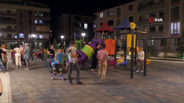 Yıkılan cezaevinin yerine yapılan park vatandaşların ilgisini çekiyor