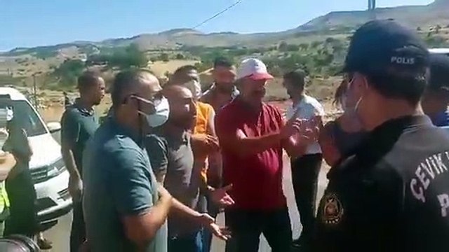 Tunceli Belediye Başkanı Maçoğlu'na, yangının sürdüğü bölgeye girişte polis engeli