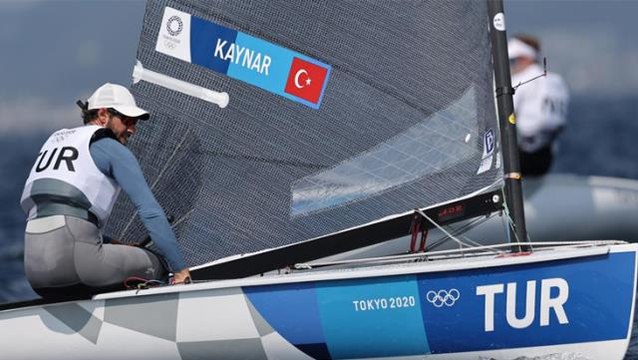 Milli yelkencimiz Alican Kaynar, Tokyo Olimpiyatları'nda salı günü altın madalya için yarışacak