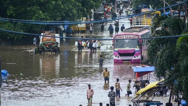 Torrenterial rain & flood wreaking havoc across the country