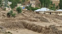 Başkale Esenyamaç Köyü'nde dereler taştı, evler boşaltıldı
