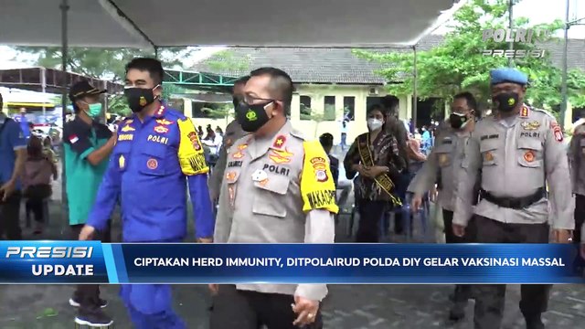 Ditpolairud Polda DIY dan Polres Probolinggo Gelar Vaksinasi Massal dan Distribusikan Bansos