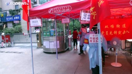 شاهد: الصين تُخضع الملايين لفحوصات كورونا إثر ارتفاع عدد الإصابات