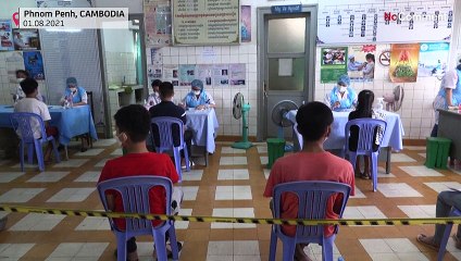 Cambodia Launches COVID-19 Vaccination Campaign for Teens in Phnom Penh and Beyond 🚸