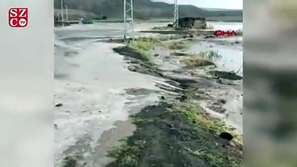 Ağrı'da sel meydana geldi