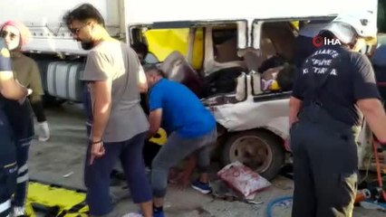 Otobanda can pazarı: 3 ölü 15 yaralı