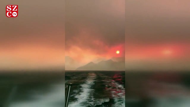 Alevlerin sardığı Bayır köyünden tahliye anı böyle görüntülendi