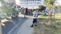 Avcılar'da göreve giderken devrilen itfaiye aracındaki 2 personel yaralandı