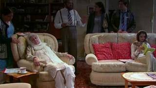 Citizen Khan S02E02 Naanis Day Out