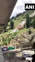 Worst falling  stone :: Landslide :: Must Watch :: Most Dangerous