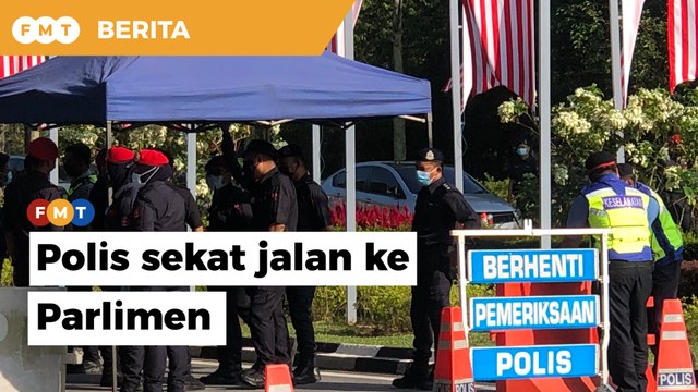 Polis sekat jalan ke Parlimen, MP berkumpul di Dataran Merdeka