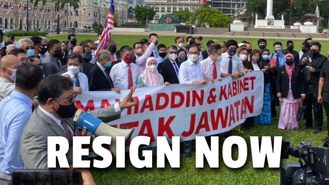 Opposition MPs march together, call for Muhyiddin's resignation