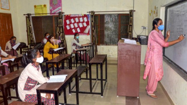 Corona: 4 states decide to reopen schools for students