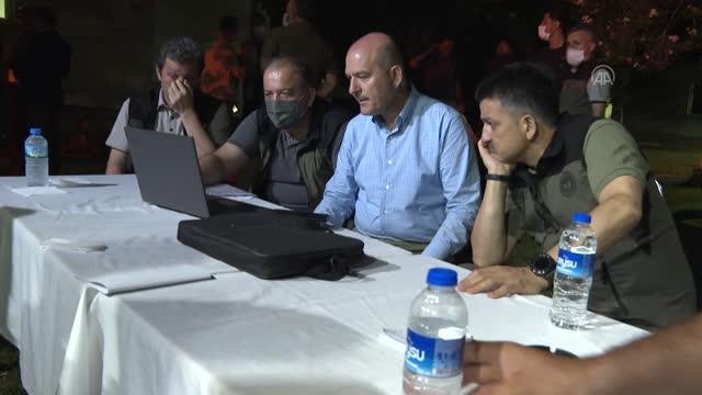 İçişleri Bakanı Soylu, Muğla'da orman yangını bölgesinde incelemelerini sürdürdü