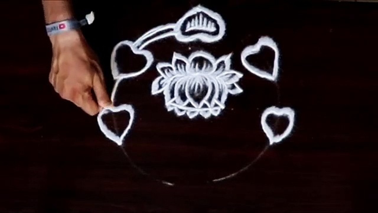 Daily kolam . New, easy and beautiful freehand...