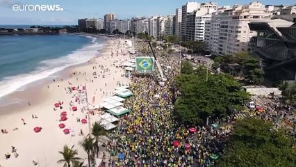 Brésil : manifestations pro-Bolsonaro contre le système électoral