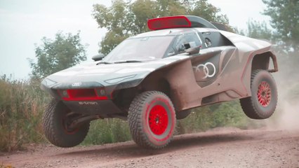 The new Audi RS Q e-tron - Slow mode Driving